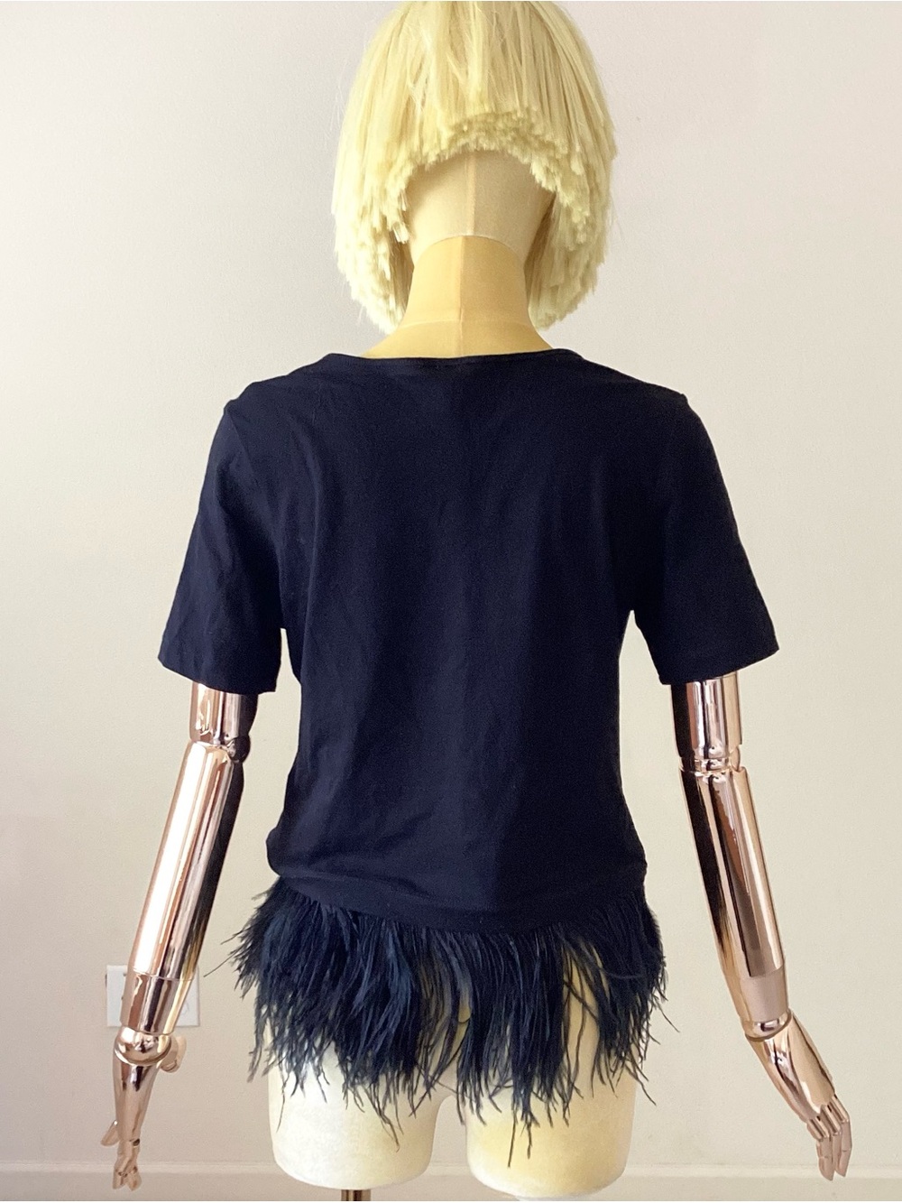 Morgane Le Fay Black Short Sleeve Tee with Feather Hem SZ XS - Picture 3 of 5